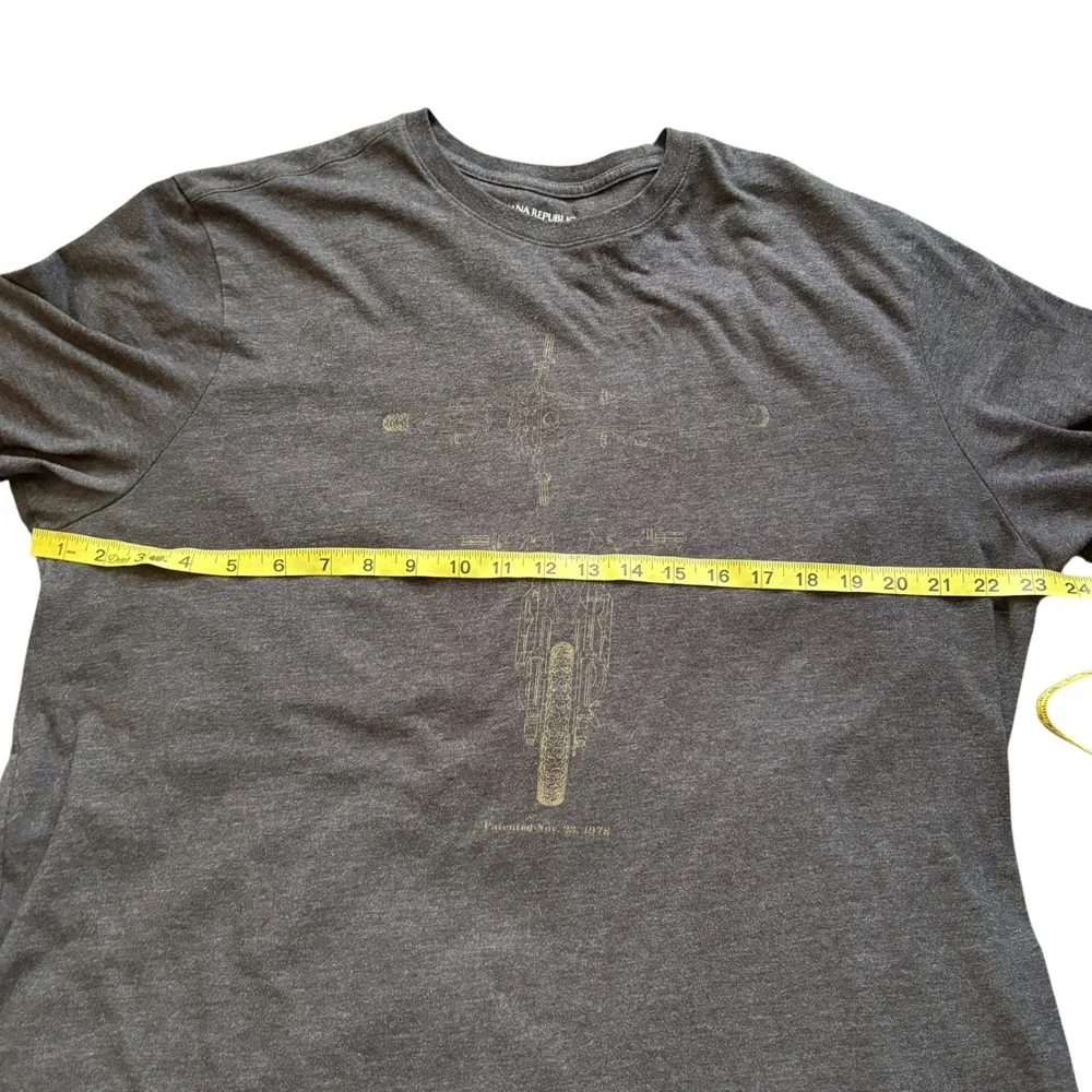 Banana Republic Men's Premium Wash Motorcycle Print T‎ Shirt Xl Heathered gray